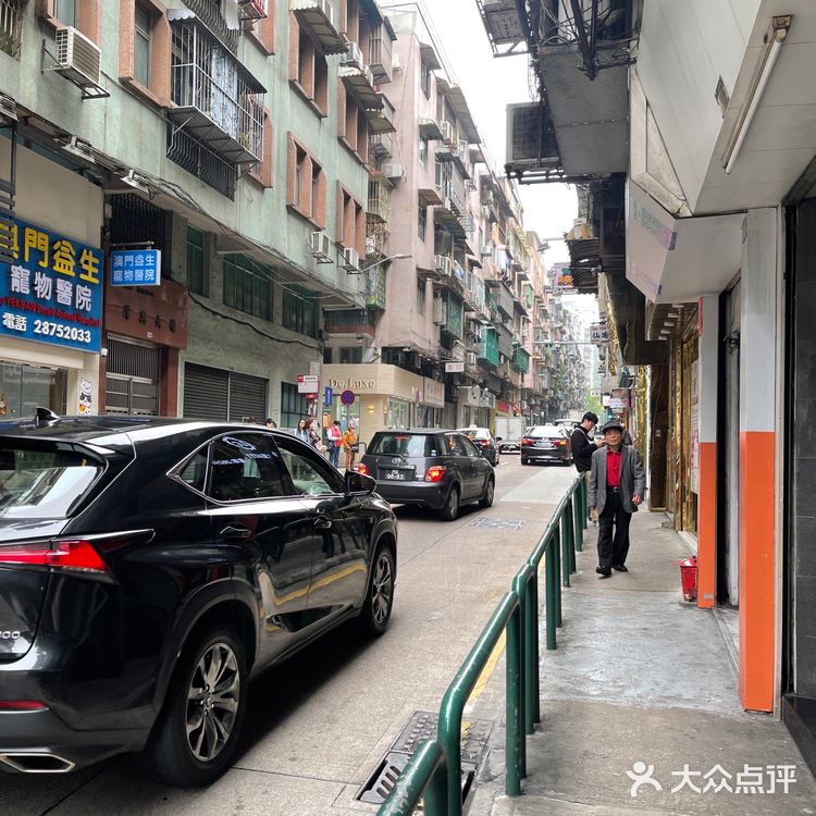 💰200块钱半斤鱼翅的鸡煲翅你敢信！！！！