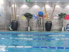 -小蓝鲸游泳培训基地(石景山店)