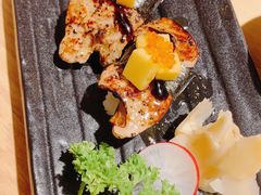 芒果厚肝握寿司-大和食乐·鲜和牛酸汤火锅(环宇荟店)