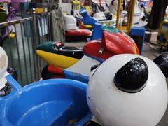 -顺德大良半月城游乐场