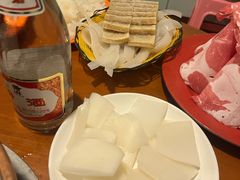 -洞庭洲·防空洞火锅·铜锅涮肉·烧烤(新百广场店)