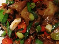 香炒腊肉-茅炒屋龙虾·烧烤·湘菜(新河路店)