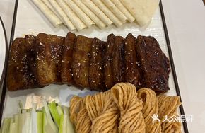 Mexican Hand-Rolled Meat Tacos