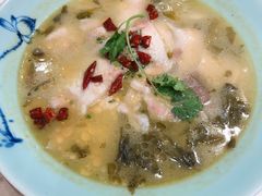 酸菜鱼-老半斋(福州路店)