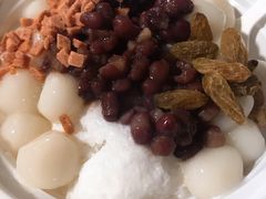 门口的冰汤圆-渝味黄姐火锅(黄泥村店)