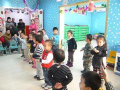 小朋友们在园过元旦！-金子小一一儿童军校幼儿园(德望里分园)