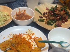 -蜗牛小馆醉乡民谣云南菜(惠新西里店)