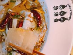 老坛酸菜鲈鱼-渔语鱼新川菜Bistro(万象天地店)