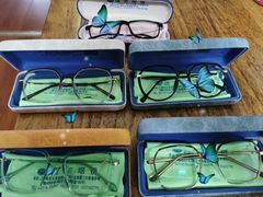 -三叶眼镜城批发市场(上海火车站店)