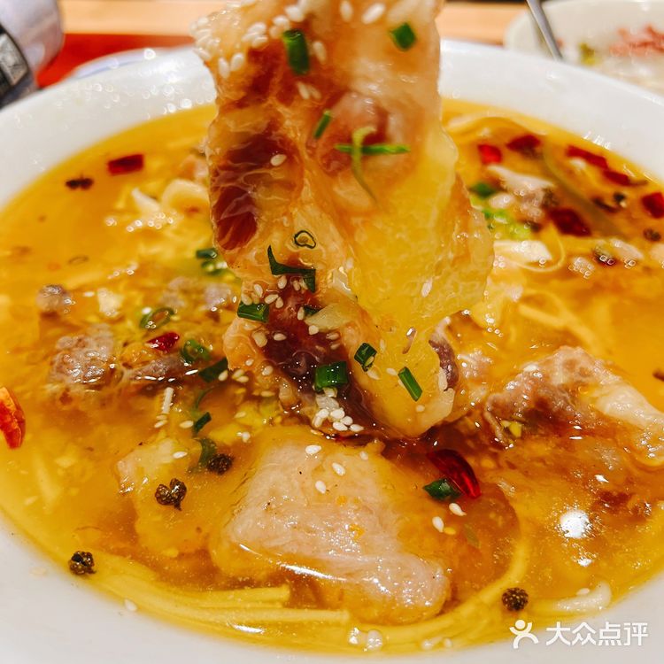 馋了几天的乐山跷脚牛肉今天终于吃爽了