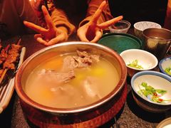 滩羊手抓肉-丝路金桃·新疆菜(徐汇店)