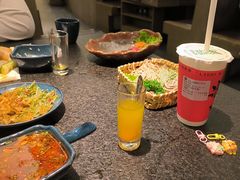 -湊湊火锅·茶憩(打浦桥日月光店)