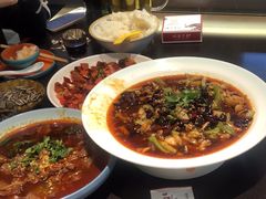 -川流不息·地道川菜·小龙虾(松东路店)