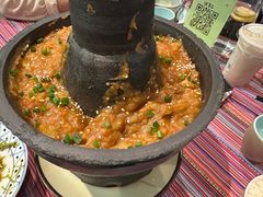 -香巴拉云南餐厅(华莱坞店)