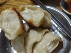 -黄阿姨锅贴大王(万航渡路店)