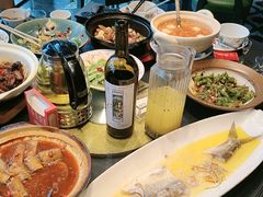 -江宴渔村·鱼鲜土菜(紫荆广场店)