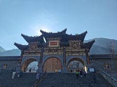 -冕宁灵山寺