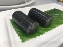 -景月阁空中食府(希尔顿酒店)