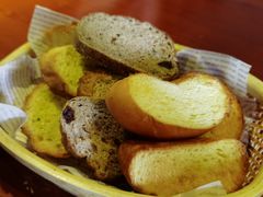 餐前面包-鹿萤季·营地小馆(皇后公园店)