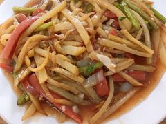 地三鲜-东北特色菜馆(珞喻东路店)