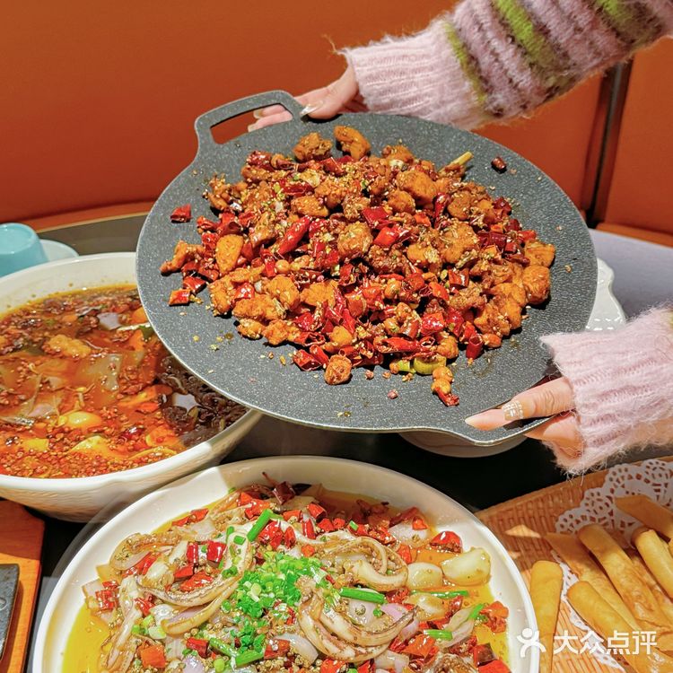 四川朋友推荐！大悦城这家川菜敲正宗❗
