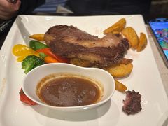 -东方滨江大酒店·滨江厅