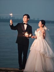 -MAO亲爱的猫婚纱摄影工作室