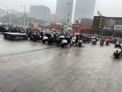 -察理王子(大润发店)