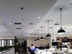 -鸭王烤鸭店(三里河店)