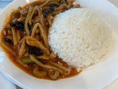 鱼香肉丝盖浇饭-宜家·瑞典风味餐厅(烟台路店)