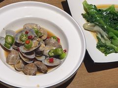 -臻鲜燕海鲜融合餐厅(金陵style店)