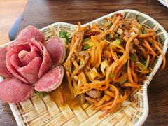 酸萝卜炒牦牛肉-吉祥圣雪藏餐