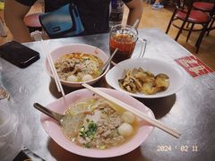 -榮泰米粉湯(Left Shop)