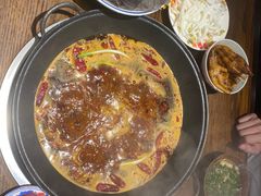 -萍姐火锅·公路夜市(武汉首店)