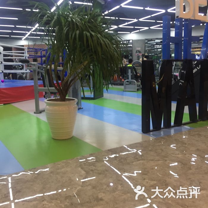 马尔斯健身连锁图片-北京健身房-大众点评网