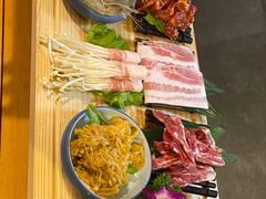 -明洞阿姨·韩式酱蟹烤肉·创意料理(三元桥店)