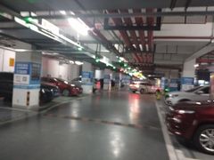 -龙湖虹桥天街购物中心-地下停车场