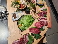 -山川小町·极番烧肉(新地假日广场店)