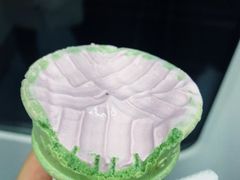 -麦当劳(轻轨曹杨路店)