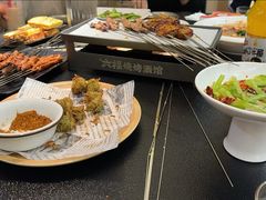 -六福烧烤酒馆(秦隆步行街店)