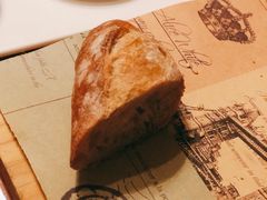 餐前面包-圣丰索菲特·法国餐厅