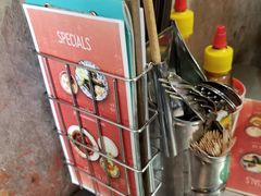 餐具摆设-Mrs Pho Bussorah Street(former Beach Road)