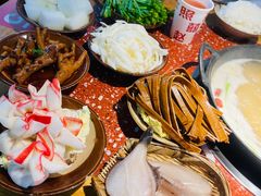 -赵美丽·重庆社区火锅·直营店(火车东站·中豪国际店)