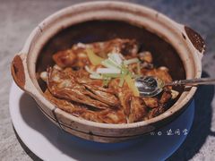 顺德砂锅鱼头-悦秀·高级粤菜