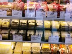 -红宝石·鲜奶小方·海派西点房(南丹店)