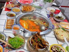-喜悦小串丹东小黄牛海鲜烧烤大排档(民主广场店)