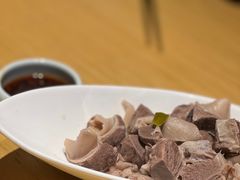 -关东小磨东北菜(上海长风大悦城店)