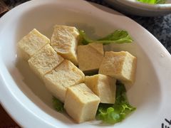 -老牌坊云南鱼豆花火锅(哈西万达店)