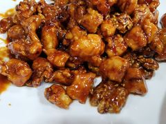 桃仁鸡丁-祥阁食府妈妈菜