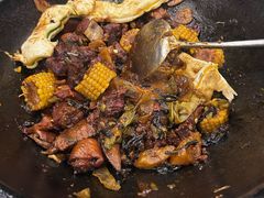 -万里闯关东铁锅炖菜馆(高新旗舰店)